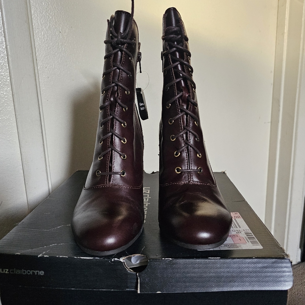 Boots - Picture 5 of 5